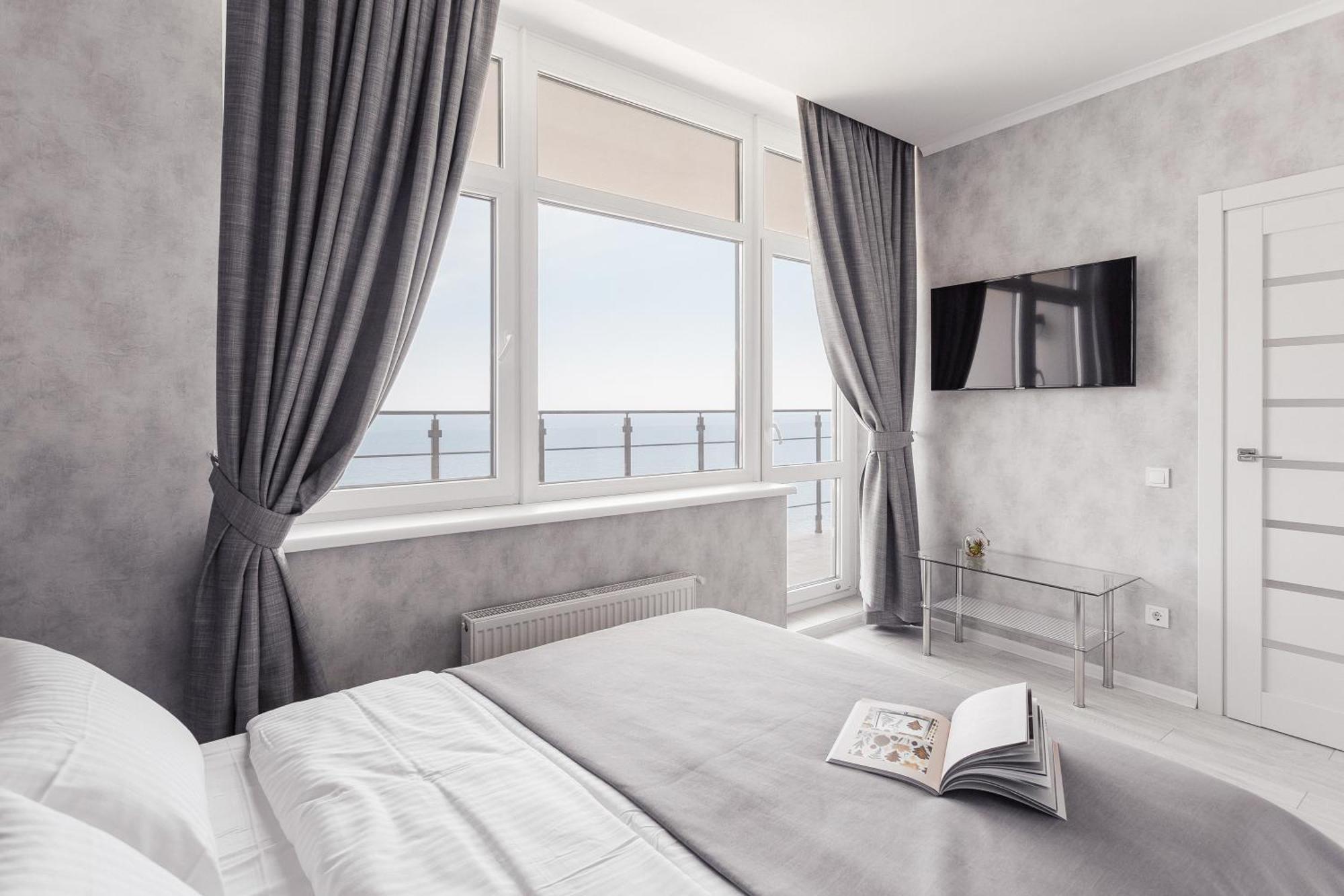 Sea & Sky Apartments Odesa Room photo