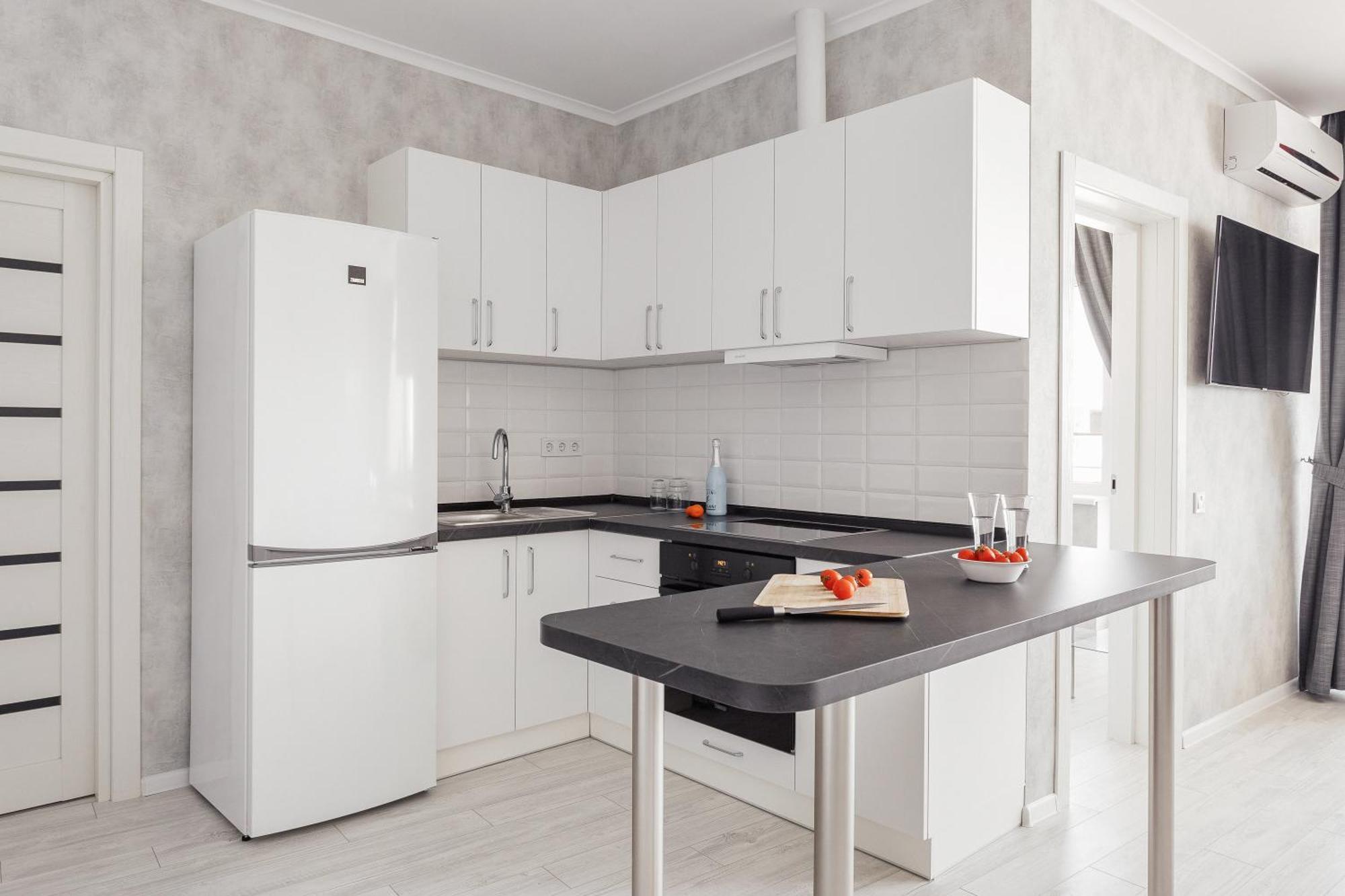 Sea & Sky Apartments Odesa Room photo