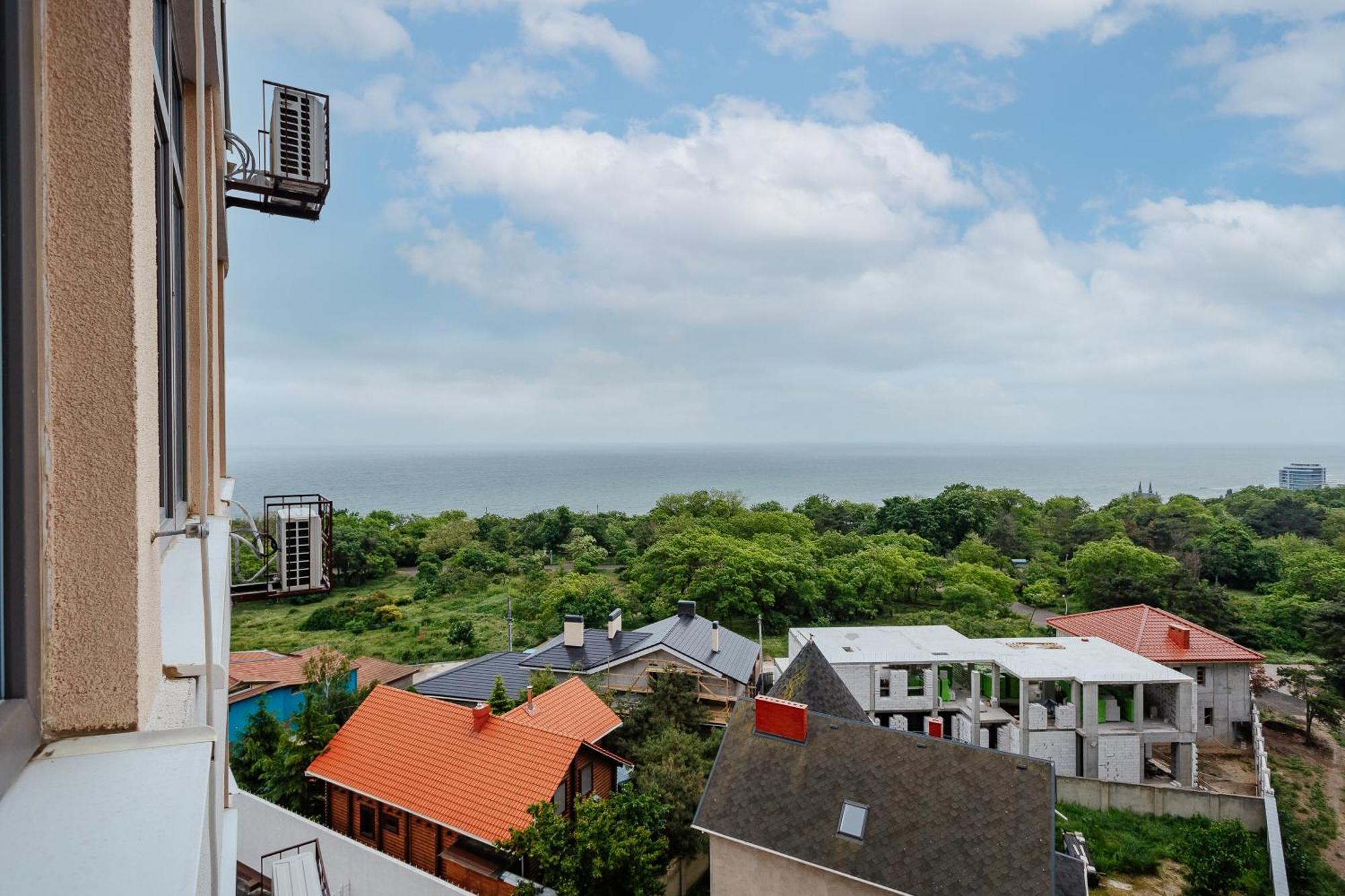 Sea & Sky Apartments Odesa Room photo