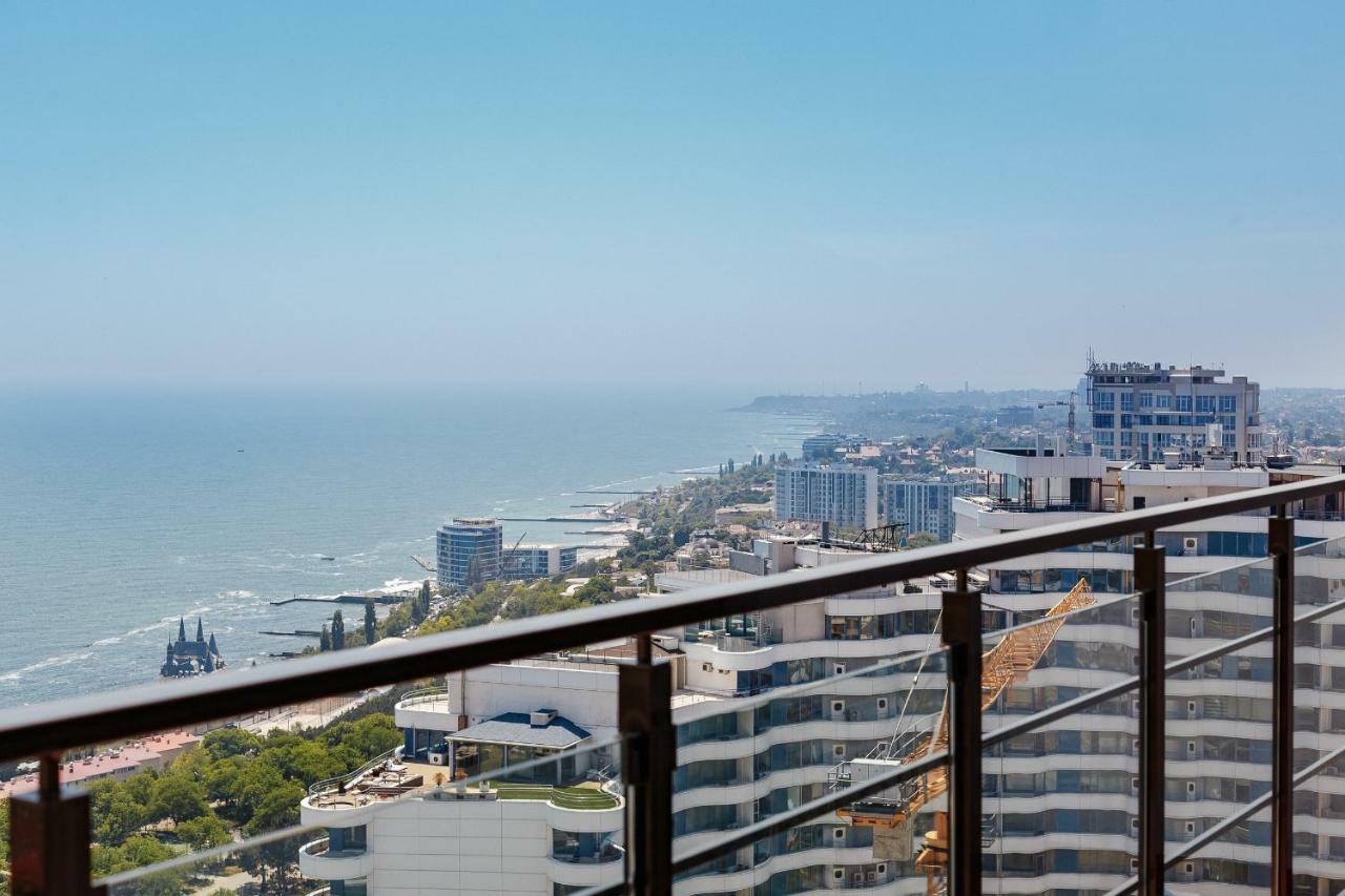 Sea & Sky Apartments Odesa Exterior photo